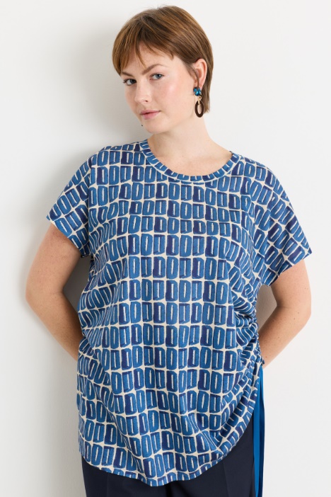 T-shirt with adjustable ruching - Intrend