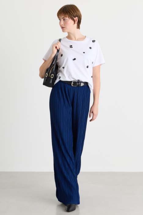 T-shirt in jersey con ricamo - Intrend