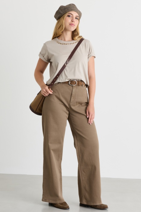 T-shirt in jersey con ricamo - Intrend