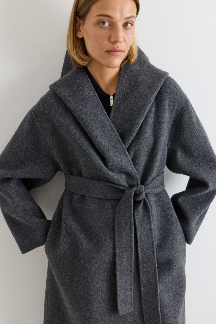 Robe coat with a generous hood - GREY - Intrend - 3