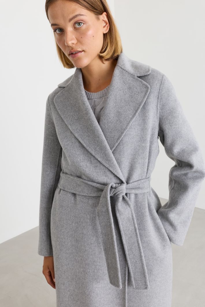 Robe coat with a wide vent - GREY - Intrend - 3