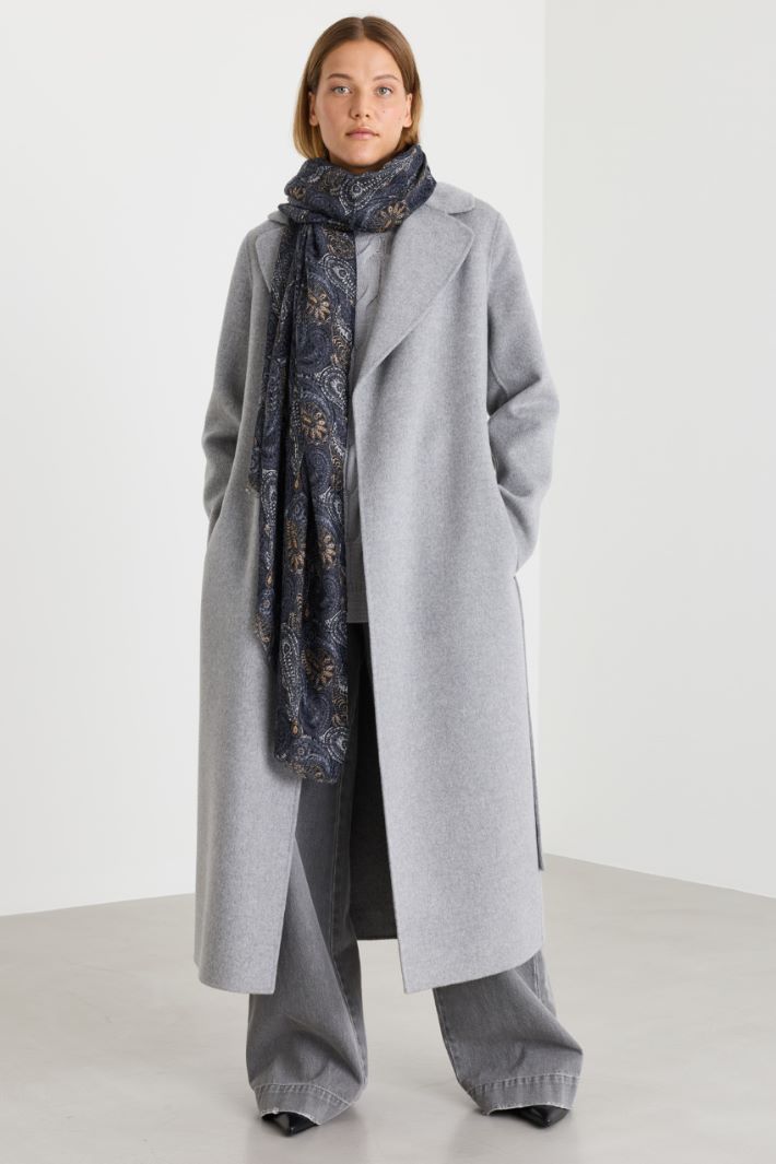 Robe coat with a wide vent - GREY - Intrend
