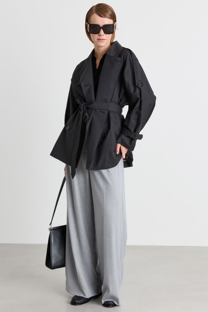 Cropped double-breasted trench coat - BLACK - Intrend
