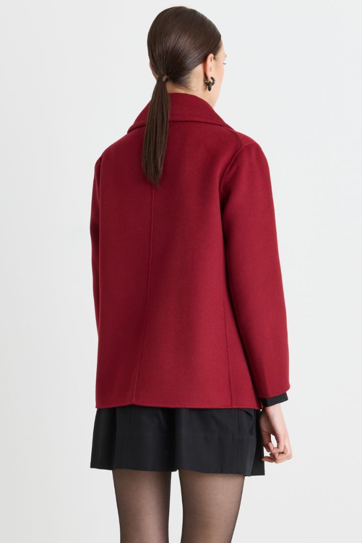 Short double-breasted pure wool coat with wide lapels - RED - Intrend - 4