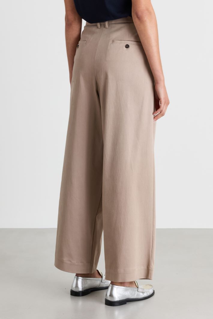 Weite Hose aus Stretch-Twill - BEIGE - Intrend - 4