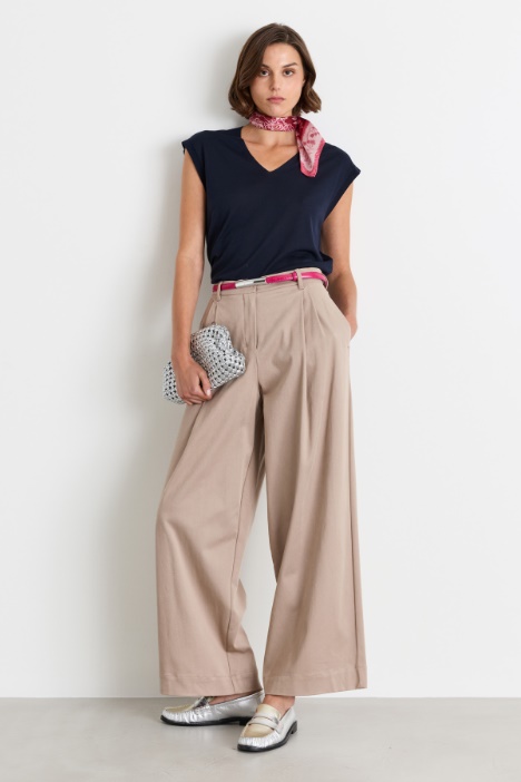 Weite Hose aus Stretch-Twill - Intrend