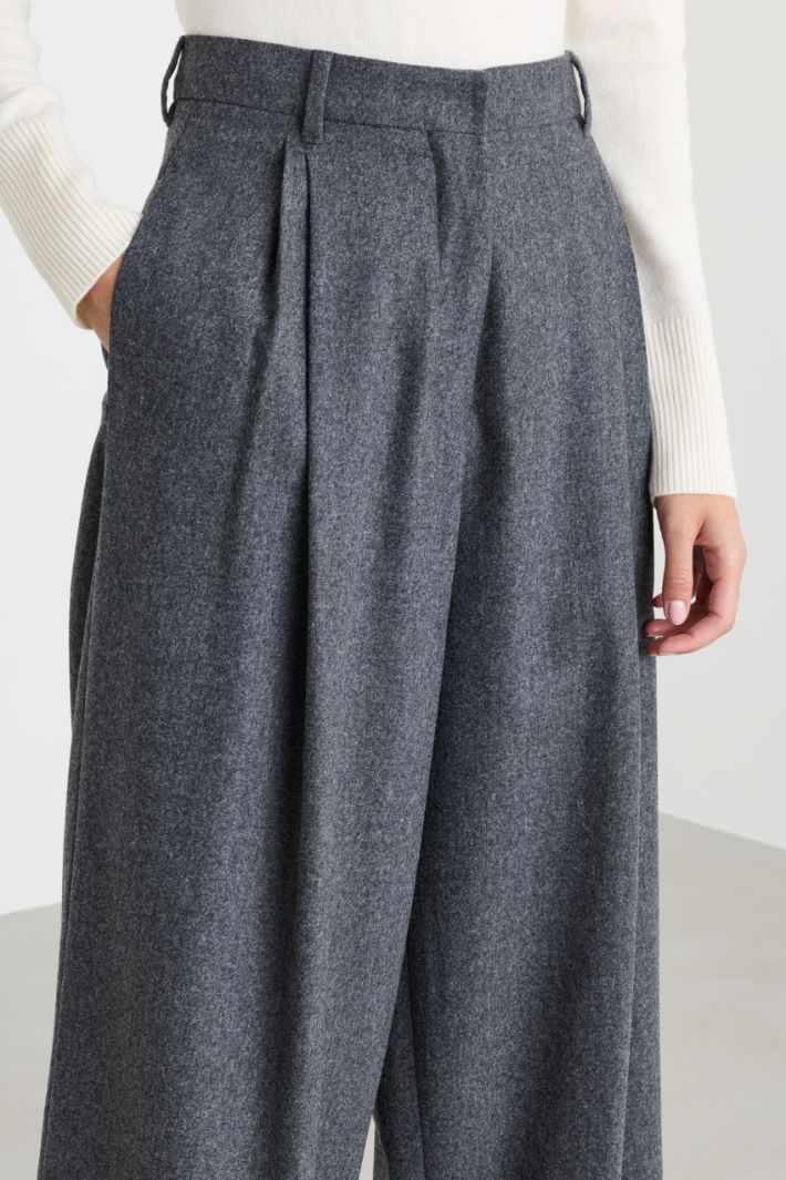 Wide-leg flannel trousers - GREY - Intrend - 3