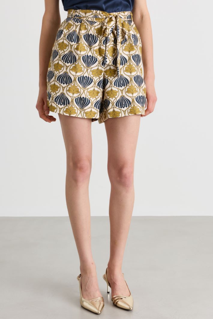 Shorts with matching belt - YELLOW BLUE - Intrend - 2