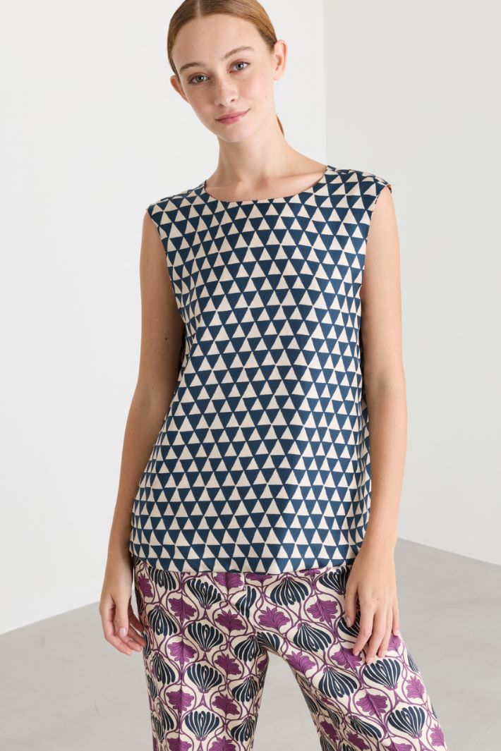 Top reversible sin mangas - VIOLETA AZUL - Intrend - 4
