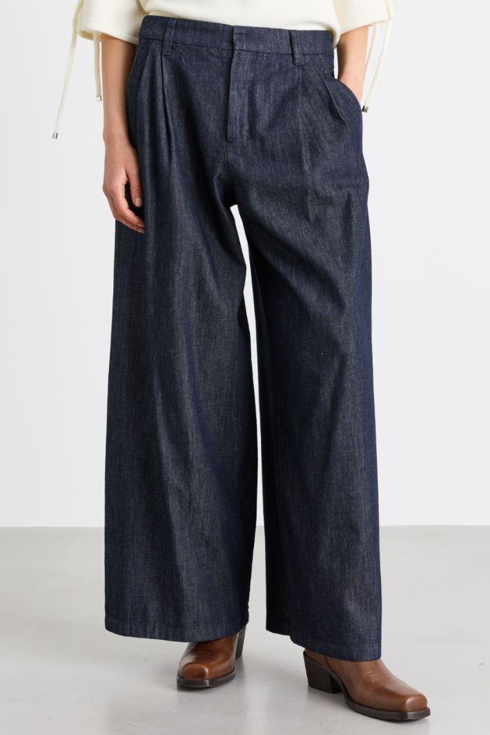 Jeans ampio con pinces - BLU - Intrend - 2