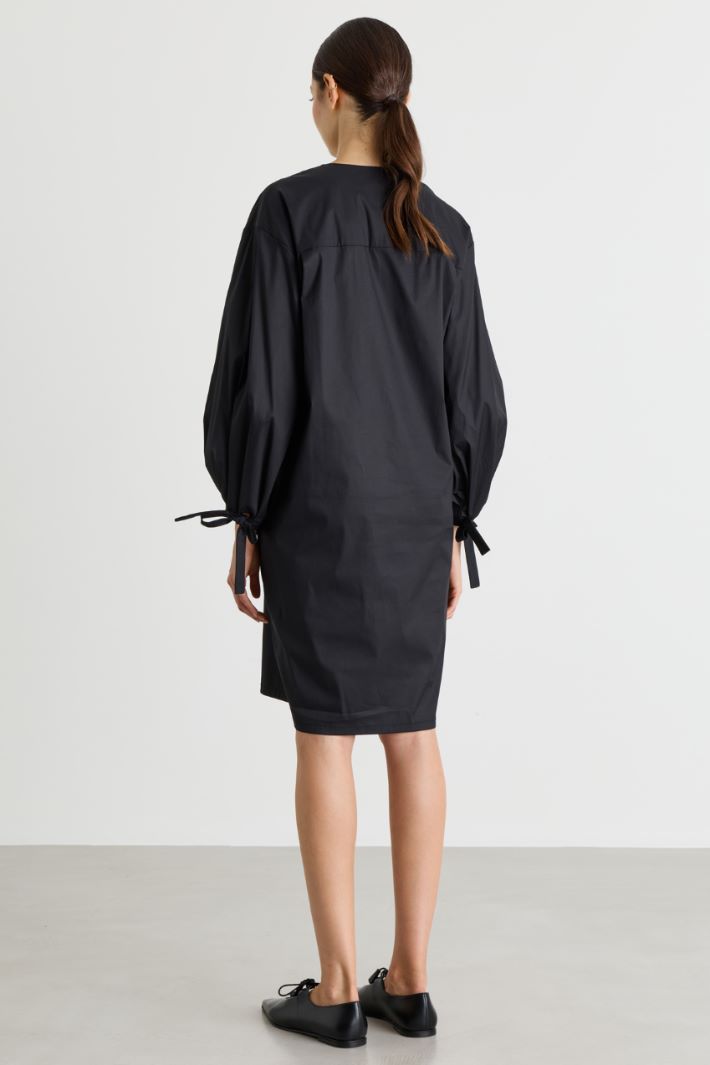 Puff-sleeve poplin dress - BLACK - Intrend - 4