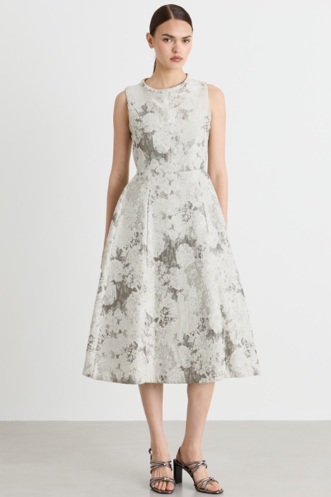 Abito smanicato in jacquard con cintura gioiello