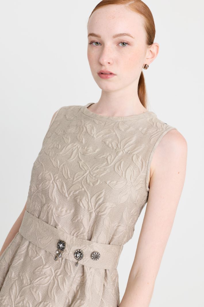 Belted jacquard dress - BEIGE - Intrend - 3