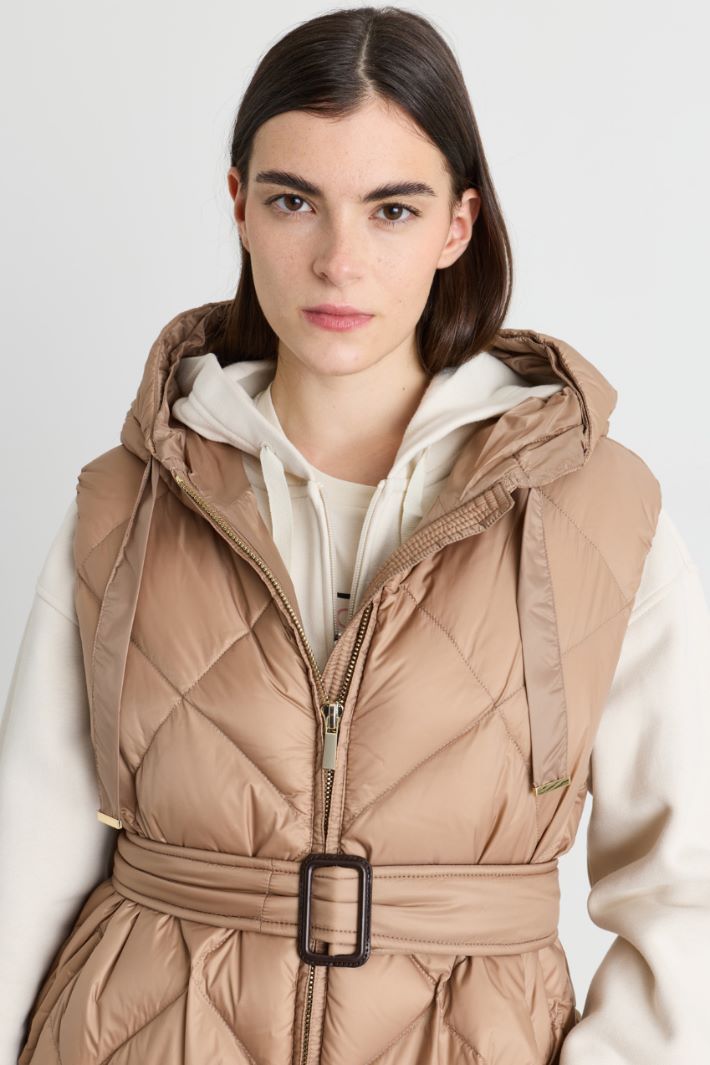 Gilet imbottito midi in tela antigoccia - CAMMELLO - Intrend - 3