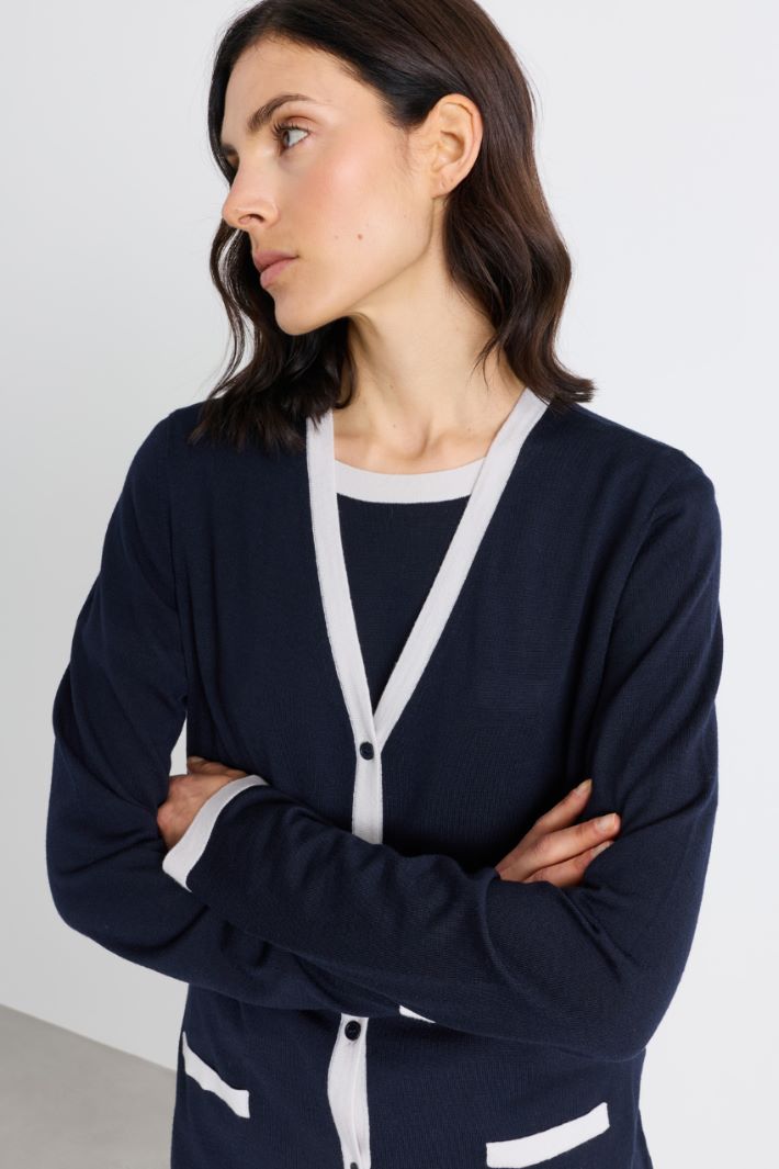 Cardigan mit V-Ausschnitt - BLAU - Intrend - 3