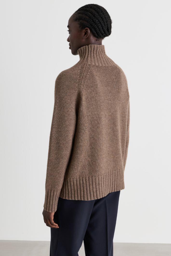 Jersey de cuello alto - BEIGE - Intrend - 4