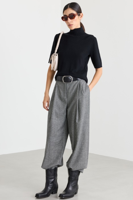 Kurzarm-Rollkragenpullover - Intrend