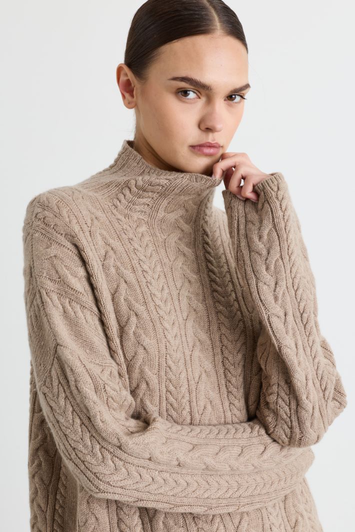 Maglia dolcevita a trecce - BEIGE - Intrend - 3