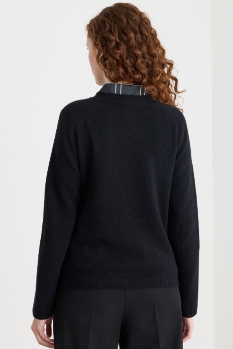Maglia girocollo in lana e cashmere