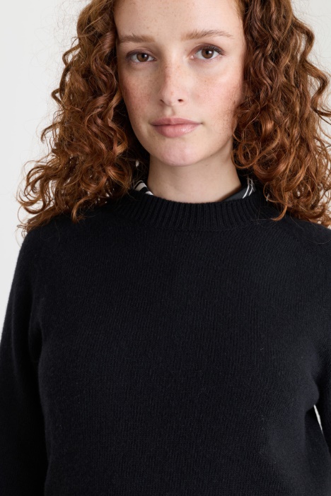 Maglia girocollo in lana e cashmere