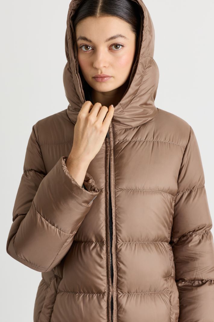 Midi down coat in water-repellent technical canvas - BROWN - Intrend - 3