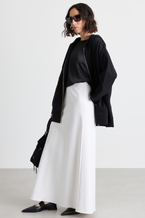 Langes Kapuzensweatshirt - Intrend