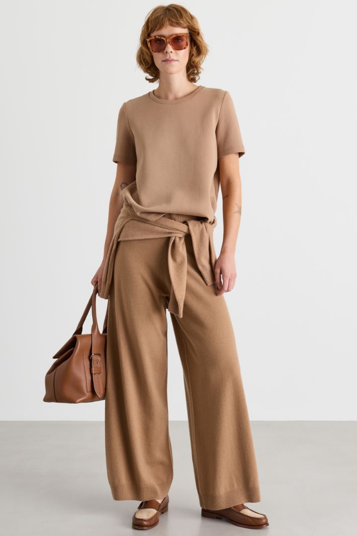 T-shirt in jersey compatto - CAMMELLO - Intrend